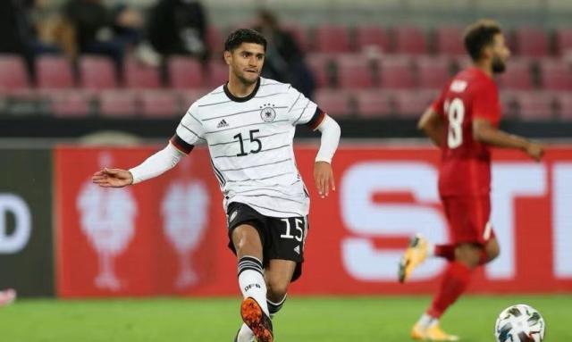 【夜读】三个世一在阵中还不够用吗