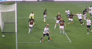 开云官网-【意甲】定位球连续丢球，AC米兰客场0比2不敌保级队