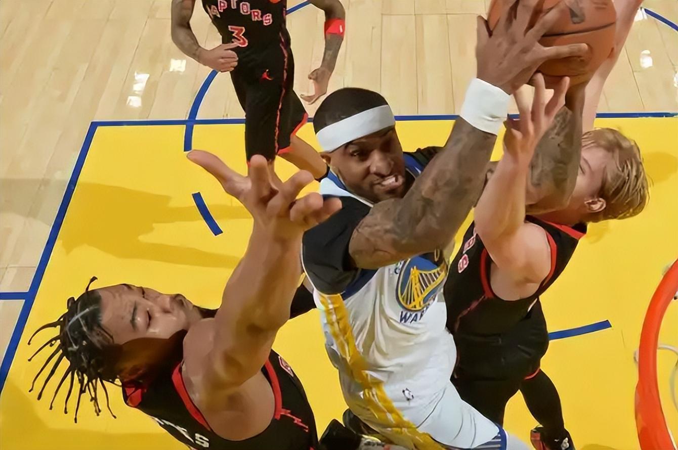 开云在线观看-库明加复出惊艳！勇士惨遭双杀，库里低迷16中6，格林又拖后腿