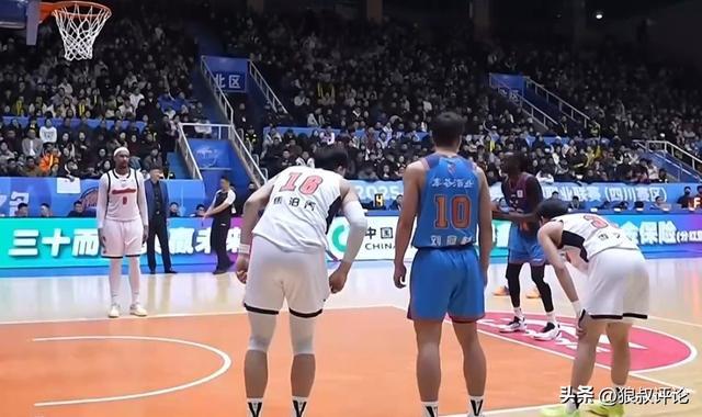 开云体育-杜锋：四川降温了 但全场座无虚席能感受到大家对于广东热爱和支持