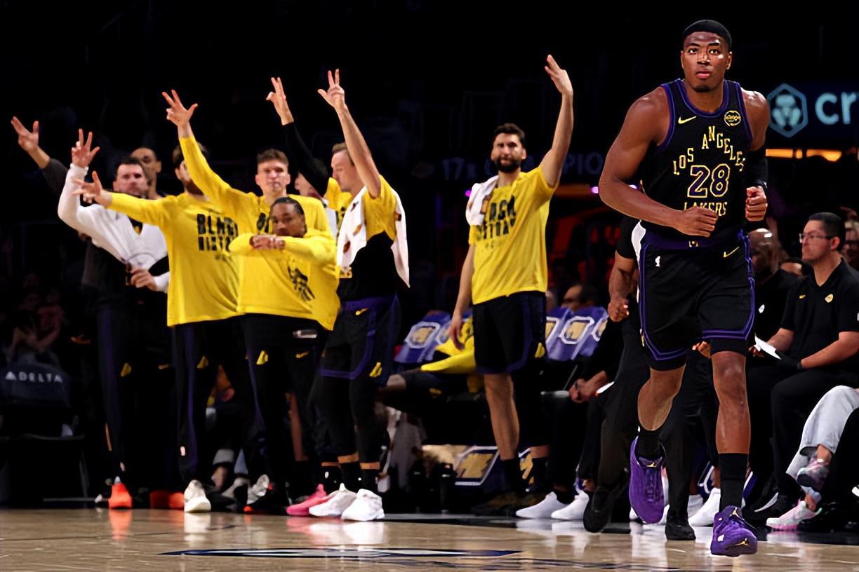 开云APP-得分能力依然很难发挥，湖人锋线大将在第二阵容中无法施展才能？